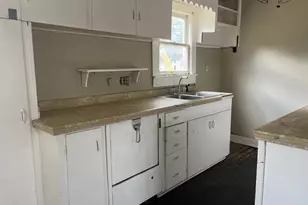 511 W 7th St, Cisco, TX 76437 - Photo 25