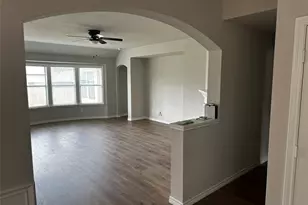 2512 Clubhouse Dr, Denton, TX 76210 - Photo 3