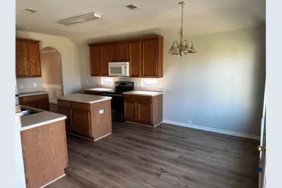 2512 Clubhouse Drive, Denton, TX 76210 - Photo 5