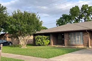 1914 River Bend Rd, Arlington, TX 76014 - Photo 3