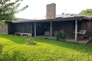 1914 River Bend Rd, Arlington, TX 76014 - Photo 5