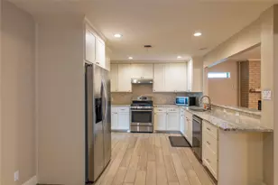 3211 Lockmoor Ln, Dallas, TX 75220 - Photo 11