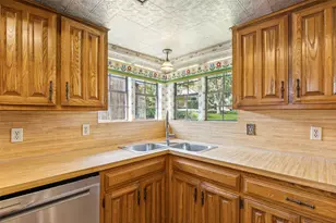 1712 Woodcreek Dr, Richardson, TX 75082 - Photo 9