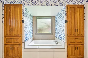 1712 Woodcreek Dr, Richardson, TX 75082 - Photo 17