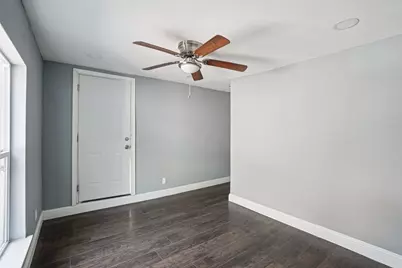 2024 Bourbon Street, Dallas, TX 75226 - Photo 19