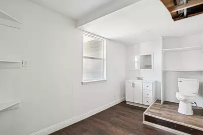 2024 Bourbon Street, Dallas, TX 75226 - Photo 9