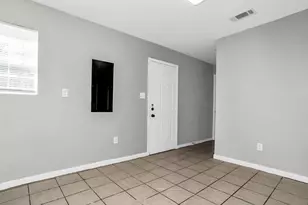 2412 Spiller St, Fort Worth, TX 76105 - Photo 15