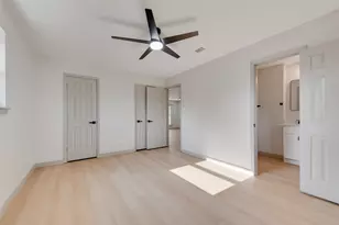 2409 Catalo Ln, Arlington, TX 76010 - Photo 11