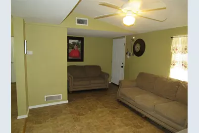 124 Holly Oak Drive, Weatherford, TX 76087 - Photo 11