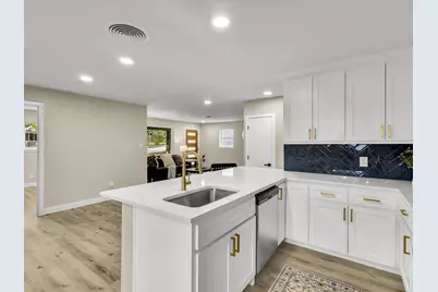 6005 Saint Johns Lane, Fort Worth, TX 76114 - Photo 11