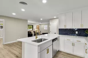 6005 St Johns Ln, Fort Worth, TX 76114 - Photo 11