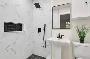 6005 St Johns Ln, Fort Worth, TX 76114 - Photo 15