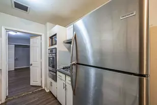 1106 High Point Dr, Arlington, TX 76015 - Photo 3