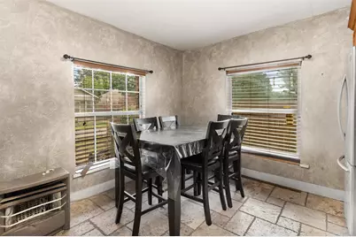 230 W Jerden Lane, Dallas, TX 75208 - Photo 9