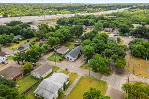 230 W Jerden Ln, Dallas, TX 75208 - Photo 27