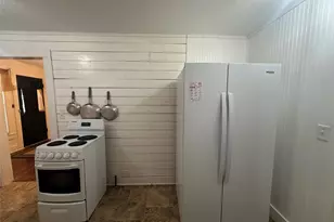 407 N Kent St, Gorman, TX 76454 - Photo 9