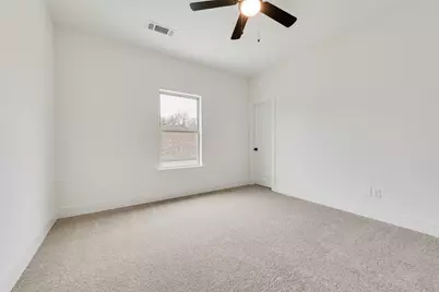 1426 Evans Avenue, Fort Worth, TX 76104 - Photo 19