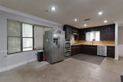 2201 Pebblebrook Court, Grand Prairie, TX 75050 - Photo 3