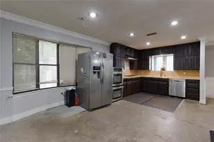 2201 Pebblebrook Ct, Grand Prairie, TX 75050 - Photo 3