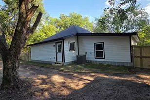 1745 E Cherry, Paris, TX 75460 - Photo 37