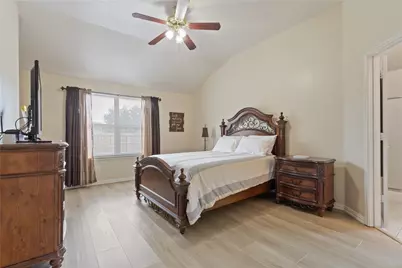 2779 Sunvalley Drive, Grand Prairie, TX 75052 - Photo 23