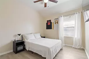 2779 Sunvalley Dr, Grand Prairie, TX 75052 - Photo 9