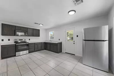 3929 Frederick Avenue, Waco, TX 76707 - Photo 7