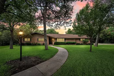 9601 Jimmark Circle, Woodway, TX 76712 - Photo 1