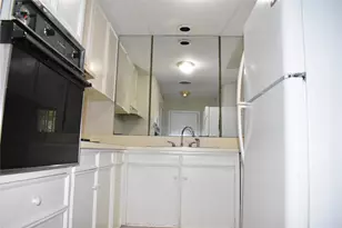 3631 Northwest Pkwy, University Park, TX 75225 - Photo 27