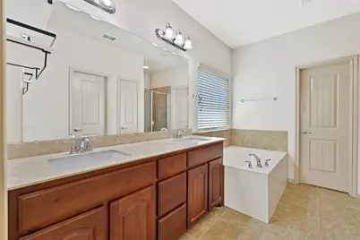 6603 Eliza Drive, Arlington, TX 76001 - Photo 13