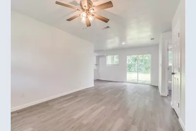 525 Moonlight Drive, Garland, TX 75040 - Photo 7