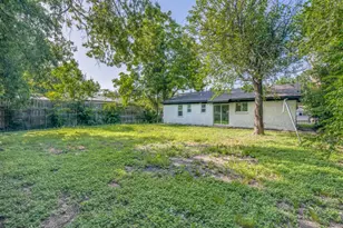 525 Moonlight Dr, Garland, TX 75040 - Photo 23