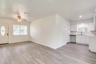 525 Moonlight Dr, Garland, TX 75040 - Photo 9