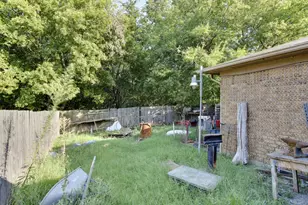 353 N Field St, Burleson, TX 76028 - Photo 29