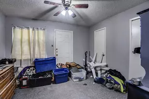 353 N Field St, Burleson, TX 76028 - Photo 27