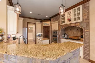 1173 Durango Springs Dr, Fort Worth, TX 76052 - Photo 11