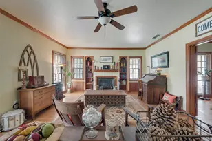 233 E High St, Wills Point, TX 75169 - Photo 1