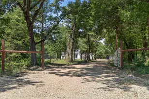 9697 Co Rd 1405, Athens, TX 75751 - Photo 33