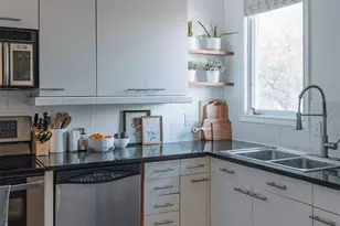 4040 Avondale Ave, Dallas, TX 75219 - Photo 5