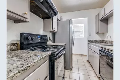 1700 Windsong Lane, Irving, TX 75060 - Photo 3