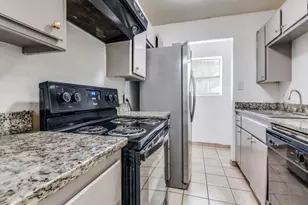 1700 Windsong Ln, Irving, TX 75060 - Photo 3