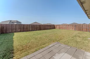 521 Dunmore Dr, Fort Worth, TX 76052 - Photo 35