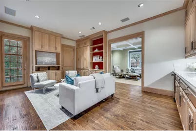 5804 Redwood Court, Dallas, TX 75209 - Photo 5