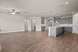 825 Blackhorse Trl, Fort Worth, TX 76247 - Photo 3