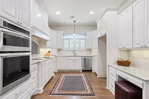 17002 Stone Briar Rd, Woodway, TX 76712 - Photo 9