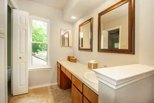 1501 Brentwood Dr, Irving, TX 75061 - Photo 17