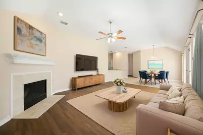 1031 Fleetwood Cove Drive, Grand Prairie, TX 75052 - Photo 7