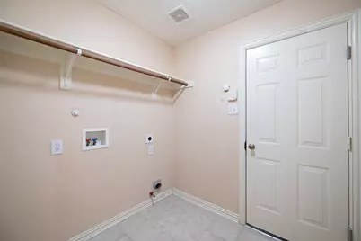 1031 Fleetwood Cove Drive, Grand Prairie, TX 75052 - Photo 17