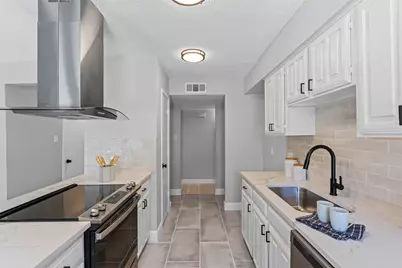 805 W Embercrest Drive, Arlington, TX 76017 - Photo 15