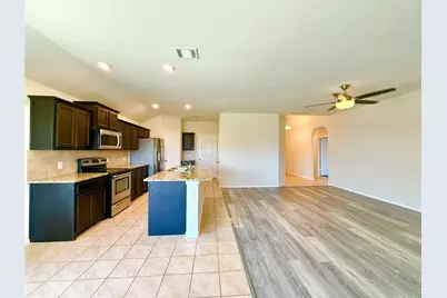 240 Crowfoot Drive, Fort Worth, TX 76131 - Photo 17